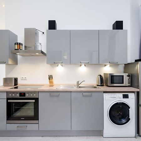 The Lohmeyerstr Hh, 2 Bed Rooms Up To 5 People Берлин Екстериор снимка