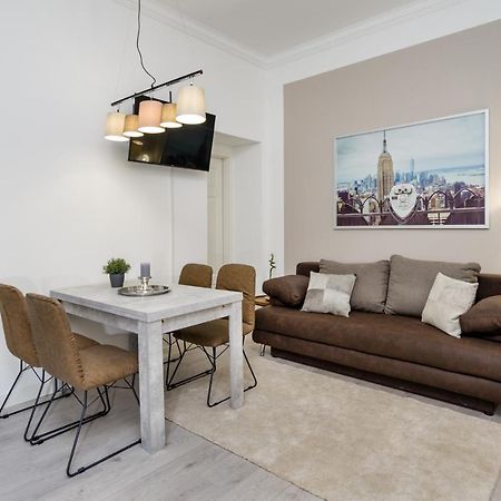 The Lohmeyerstr Hh, 2 Bed Rooms Up To 5 People Берлин Екстериор снимка
