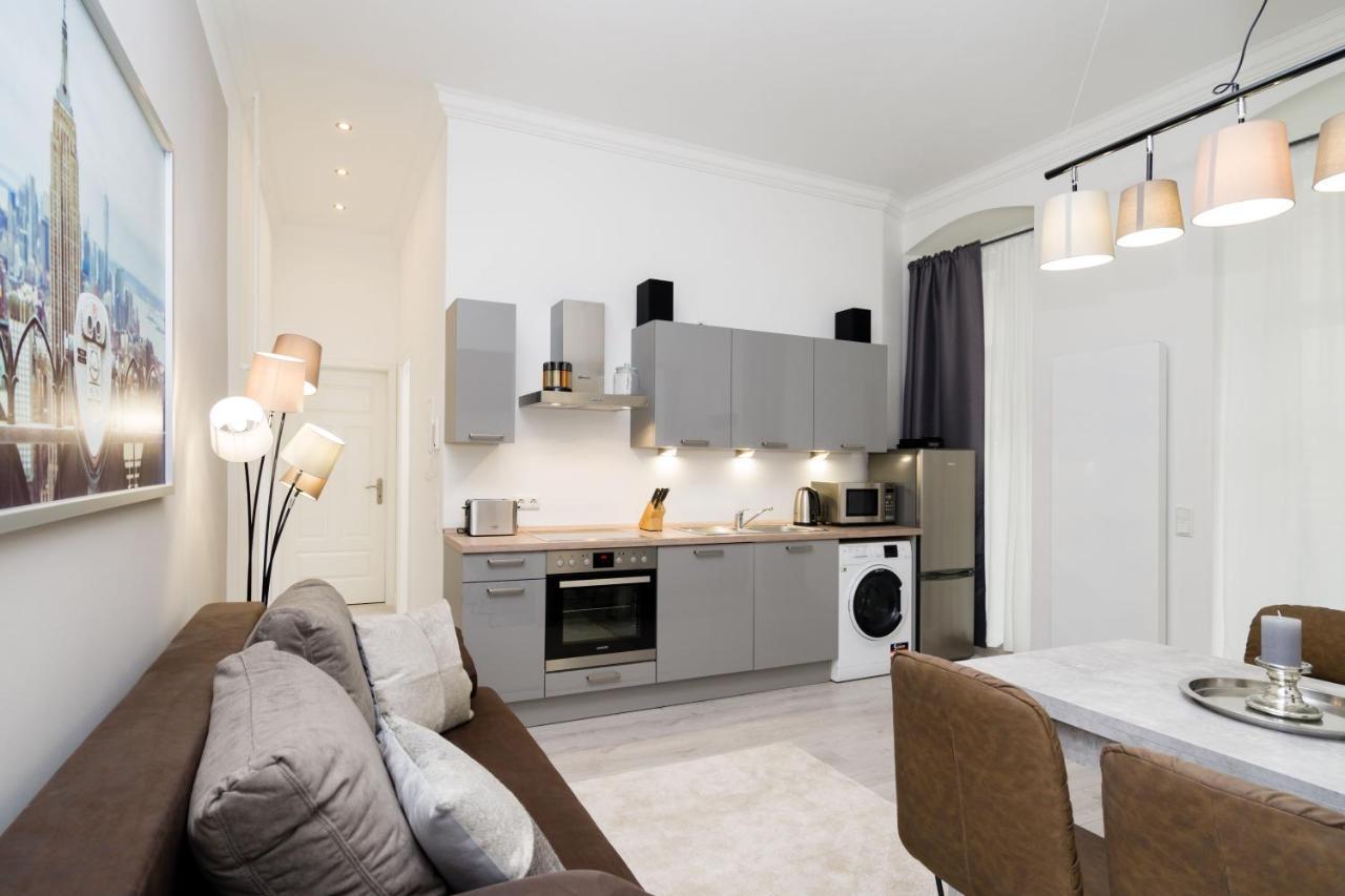The Lohmeyerstr Hh, 2 Bed Rooms Up To 5 People Берлин Екстериор снимка